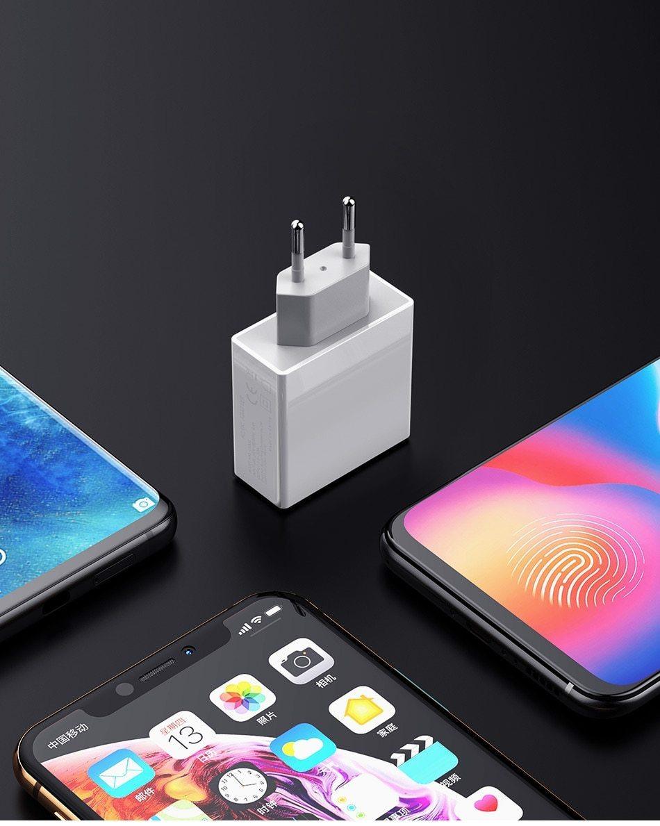 3-Port USB LED Display Fast Charger